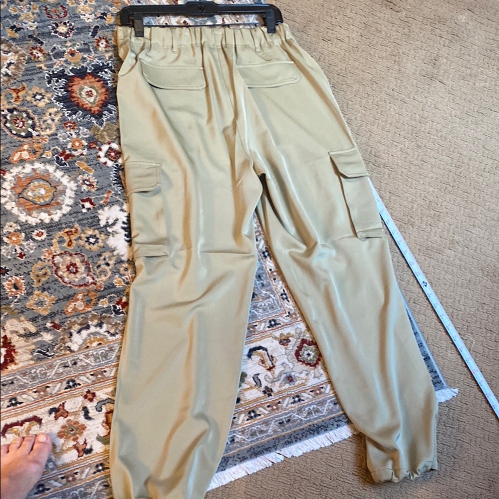 Joie Cargo Pants with Relaxed Fit and Elastic Cuffs - Picture 2 of 14